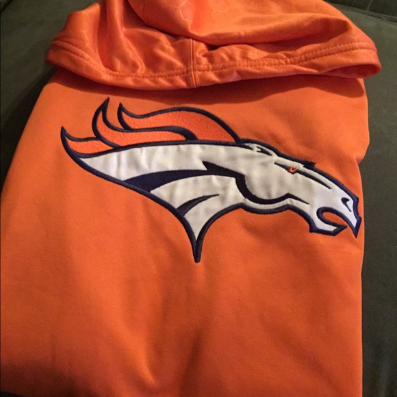 NFL Other - Kids Broncos sweatshirt brand new